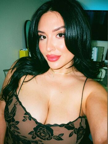 Adriannaledesma