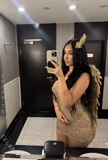 Full leaked Aischa naili private onlyfans photo