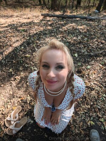 Aliceonceyours