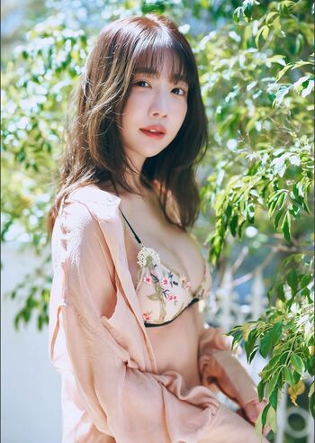 Amau Kisumi 天羽希純
