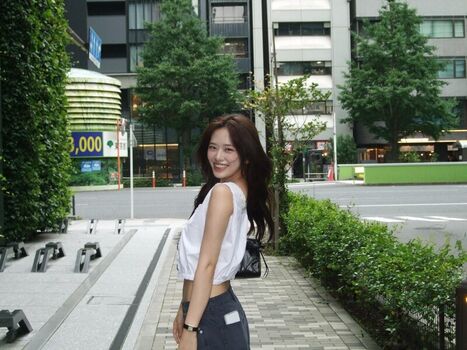 An Yujin 안유진 |