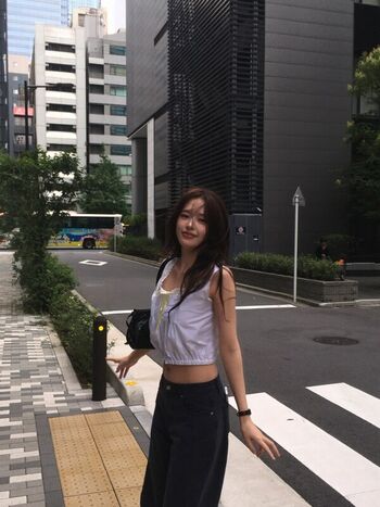 An Yujin 안유진 |