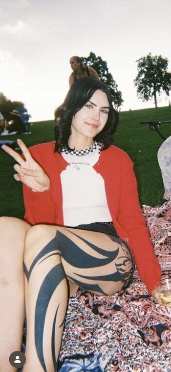 Angela Rhodes