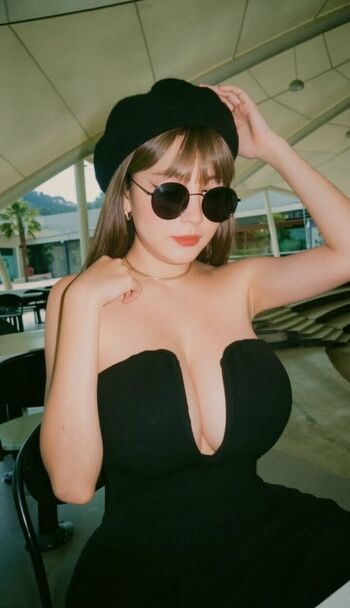 Anny Kreslinee