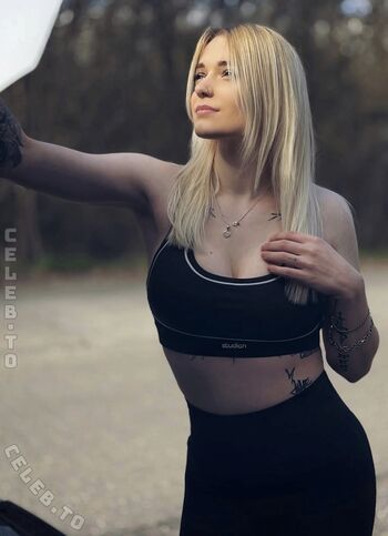 Anny_vans