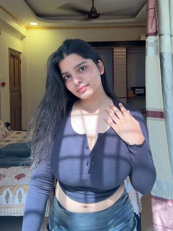 _anushkadiariess_