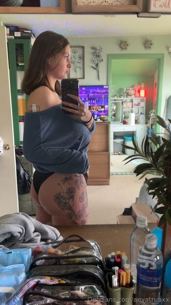 Anya.Truax