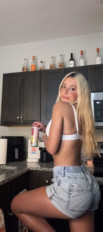 Full leaked Ava nucci page private onlyfans photo