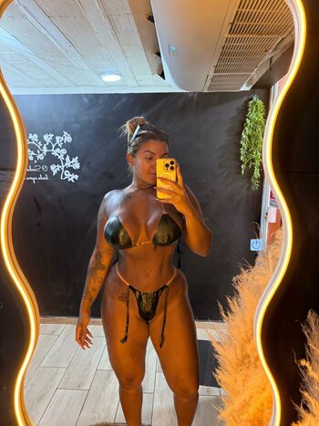 Beauty Carol Lima