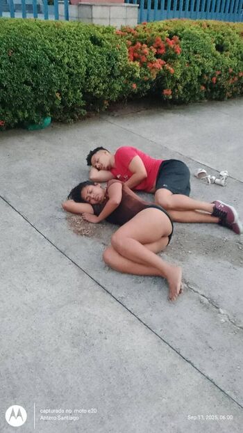 Bebadas Perdendo A Linha