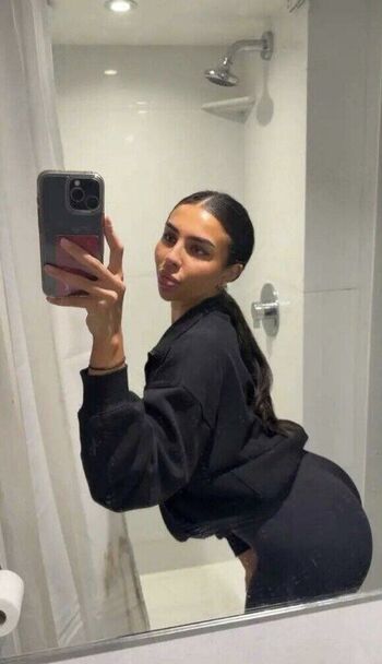 Bella El