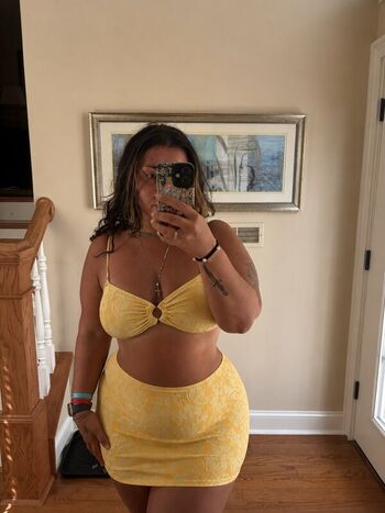 Full leaked Bellawittabooty private onlyfans photo