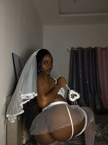 Full leaked Blue bubbles private onlyfans photo