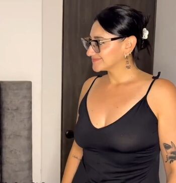 Full leaked Bobbie moore page private onlyfans photo