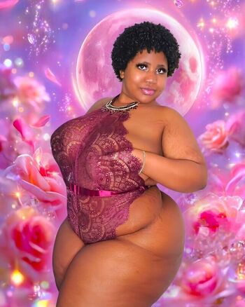 Buxombabygirl