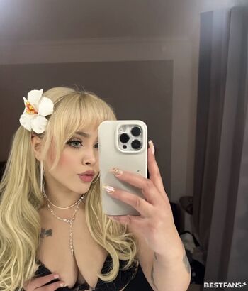 Celina_x31