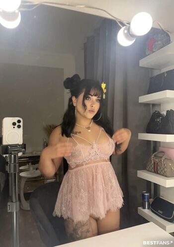 Celina_x31