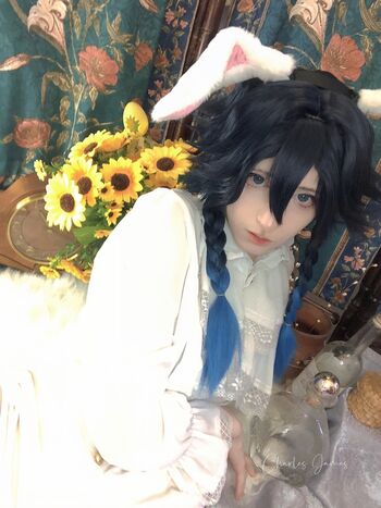 CharlesQwQ1703