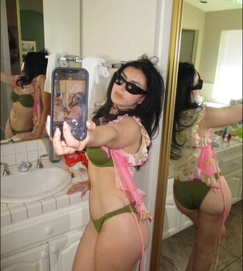Full leaked Charli xcx private onlyfans photo