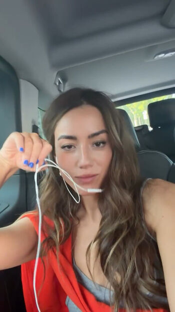 Chloe Bennet