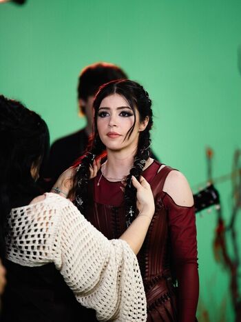 Chrissy Costanza