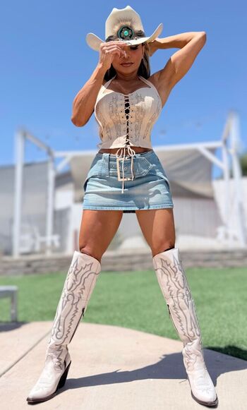 Connie Elizabeth