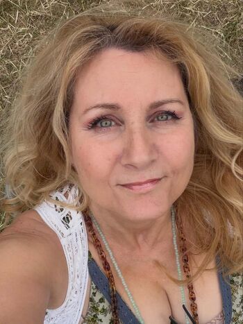 Corrinne Wicks