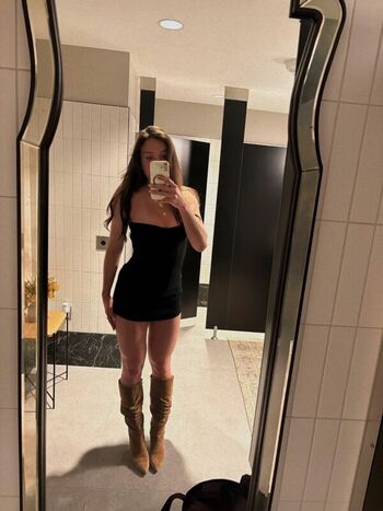 Courtney Sarault