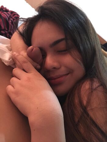 Danica Olandres
