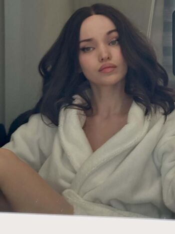 Dove Cameron