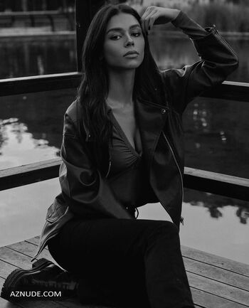 Ela Yörüklü