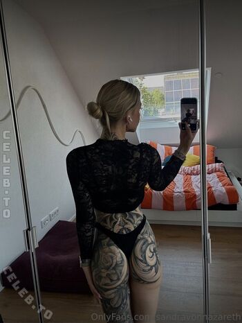 Elena_tight