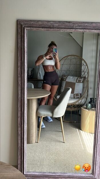 Ella_georgiia