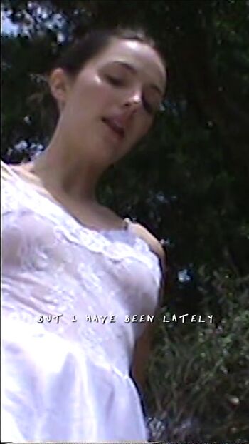 Ella Hunt