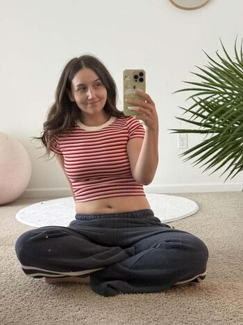 Full leaked Elle private onlyfans photo