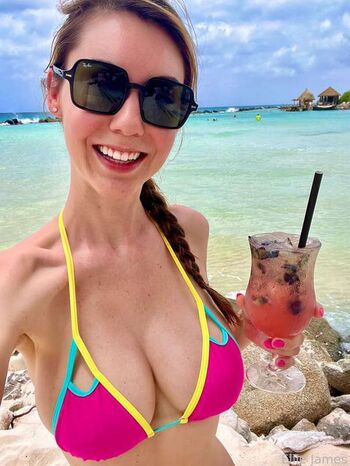 Ellie James