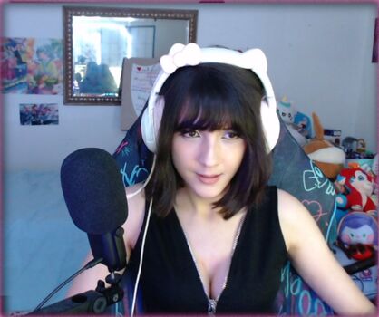 EmiliaCosplay