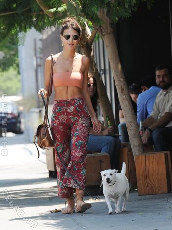 Emily Ratajkowski