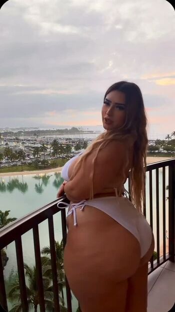 Full leaked Emptycupcakee private onlyfans photo