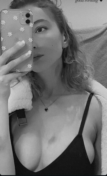 Eva_tvrs