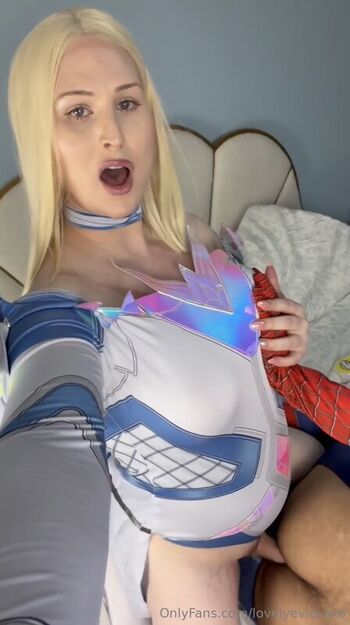 Evie Envy