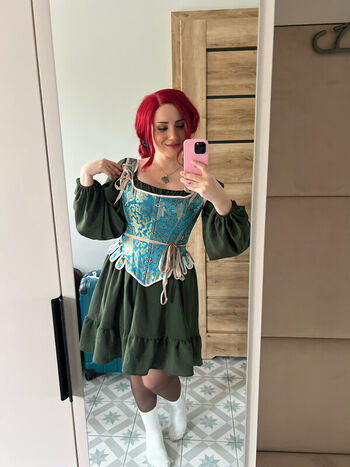 Ezy Summers Cosplay