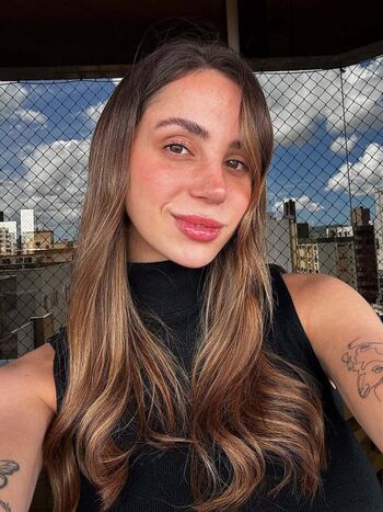 Fernanda Carvalho Da Cruz