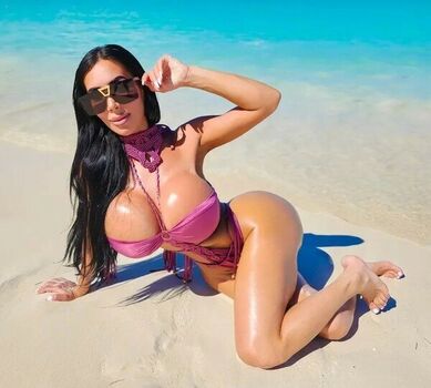 Full leaked Flopic private onlyfans photo