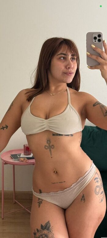 Full leaked Florasfun private onlyfans photo