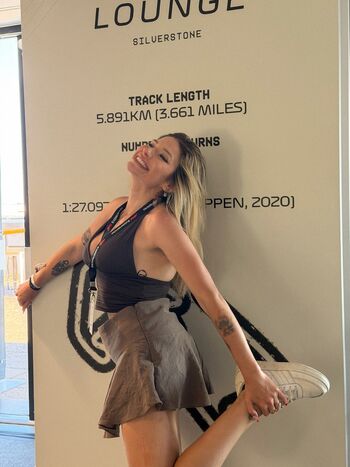 Gabriela Dizzy Carbornar
