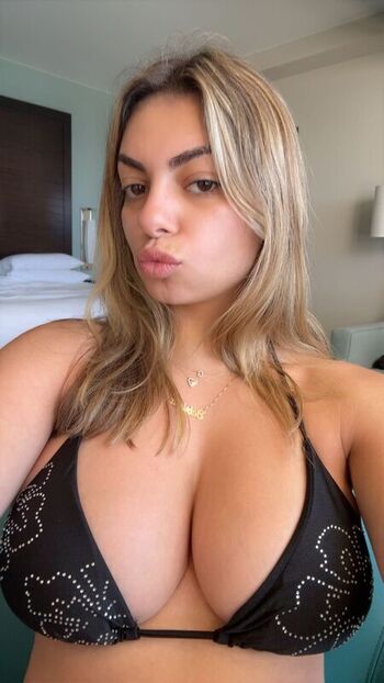 gaby_zola