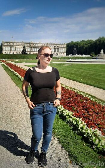 Ginger_hotwifeVIP