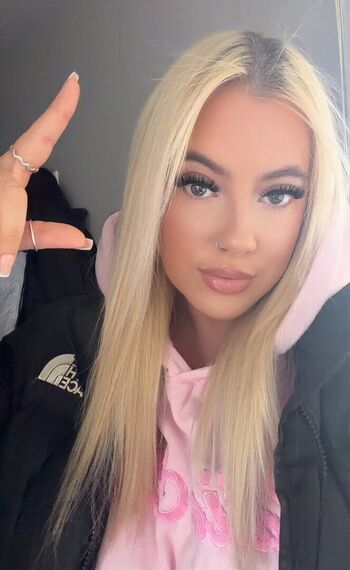 Goddess_hollyx