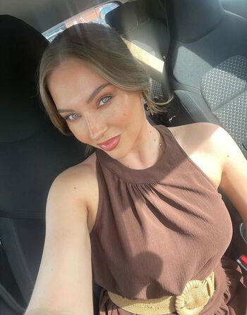 Gracie Lewis